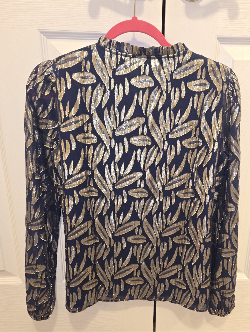 Lilly Pulitzer Navy Blouse with Gold Leaf Motif - Picture 4 of 4